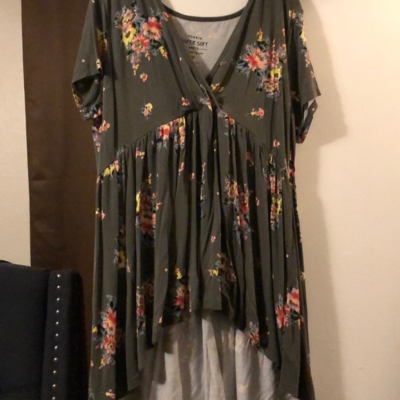 Cute shirt - Picture 3 of 5